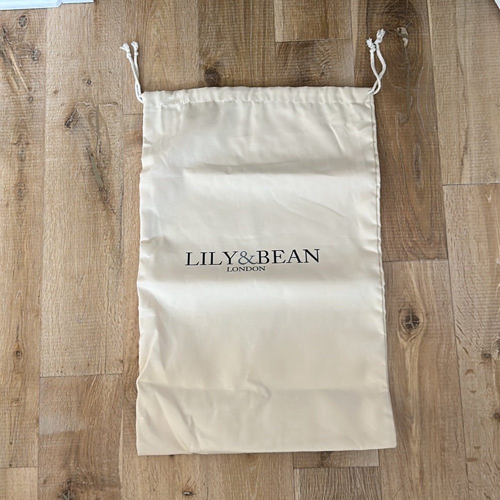 Lily & Bean The Lily Canvas Weekender Soft Fawn Jumbo Tote Bag JG Initials NWT - Picture 8 of 16